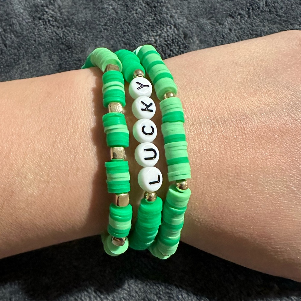 Lucky! Green St Patty’s hand beaded 3 piece bracelet set